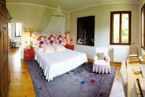 Bastia Villa Sleeps 9 Pool Air Con Wifi