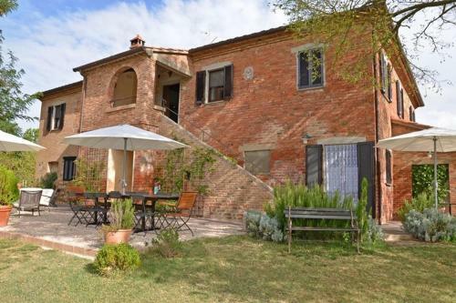Castiglione Del Lago Apartment Sleeps 6