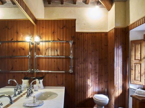 Fiano Villa Sleeps 10 Pool Air Con Wifi