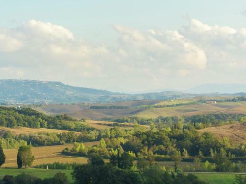 Spacious Farmhouse In Ghizzano Italy With Pool