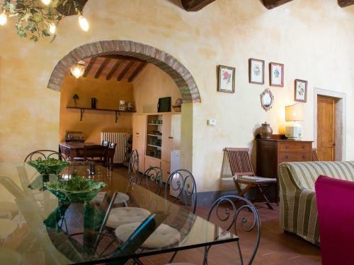 Spacious Farmhouse In Ghizzano Italy With Pool