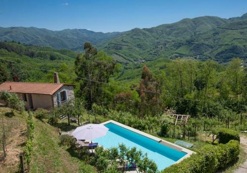Piano Di Coreglia-ghivizzano Villa Sleeps 4 Pool