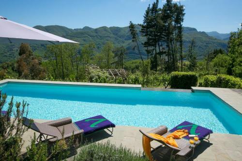Piano Di Coreglia-ghivizzano Villa Sleeps 4 Pool