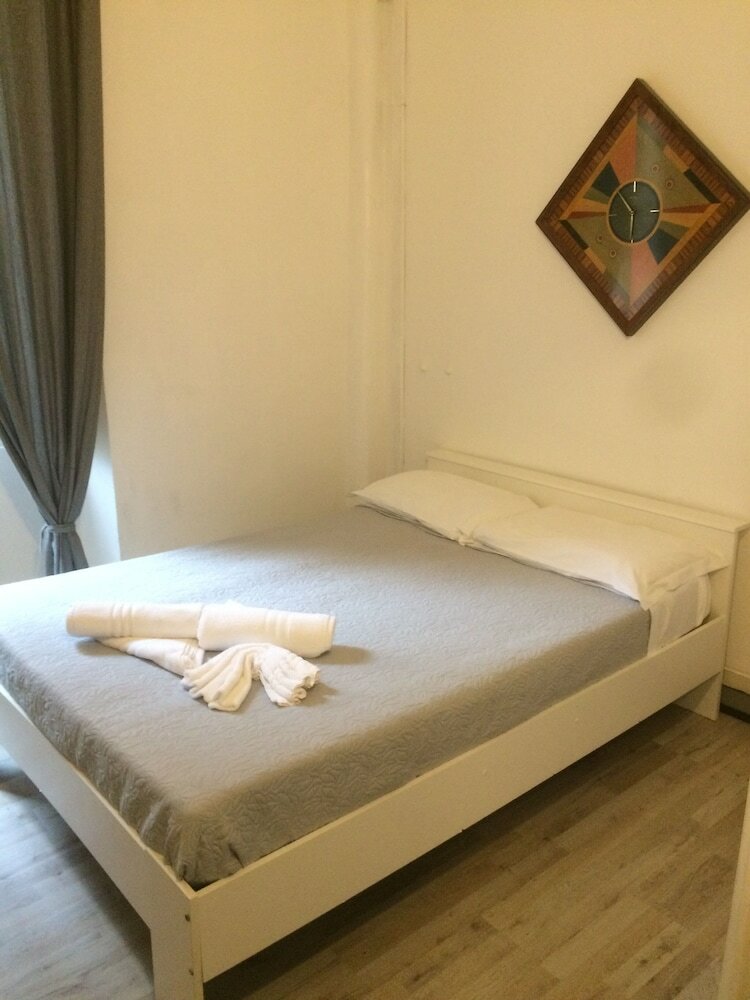 Hostal Guest House Roma