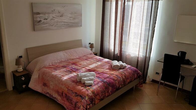 Hostal Il Giardino Dei Limoni Room & Breakfast