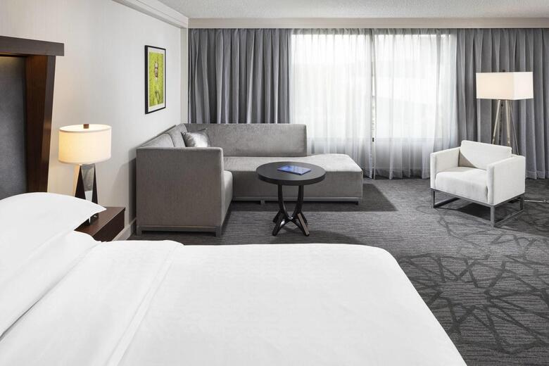 Sheraton Bloomington Hotel