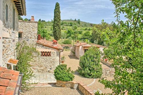 Grassina Ponte A Ema Apartment Sleeps 2 T241457