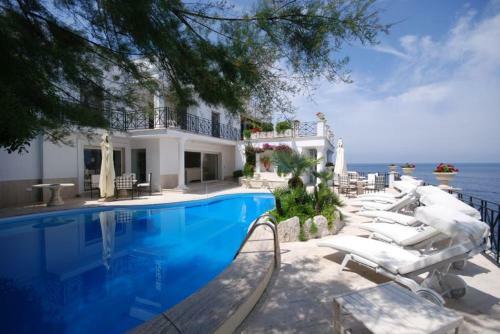 Forio Villa Sleeps 8 Pool Air Con Wifi