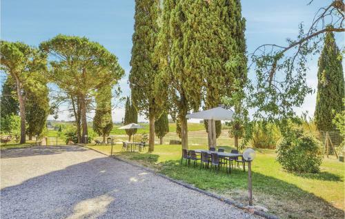 Two-bedroom Apartment In Montepulciano (si)