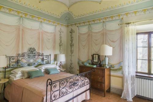 Siena Villa Sleeps 35 Pool Air Con Wifi