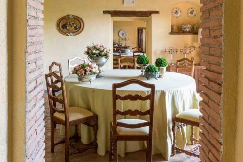 Collalto Villa Sleeps 25 Pool Air Con Wifi