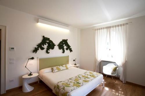 Lazise Villa Sleeps 14 Pool Air Con Wifi
