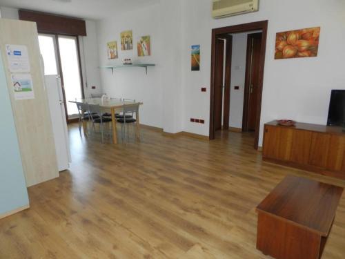 Lazise Villa Sleeps 14 Pool Air Con Wifi
