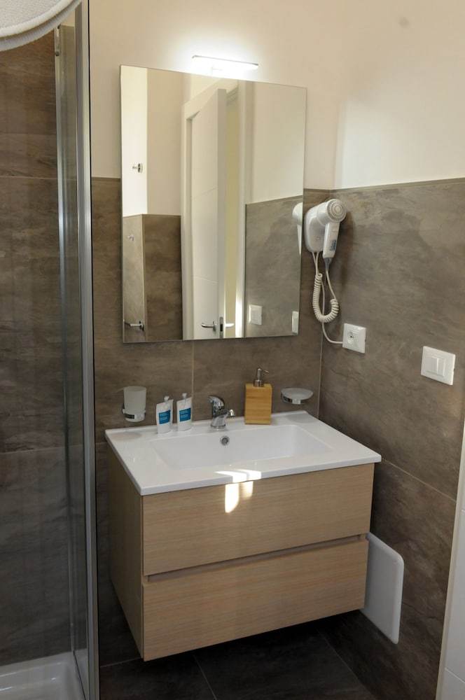 Hostal Della Torre Rooms