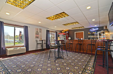 Best Western Plus Trail Lodge Hotel & Suites