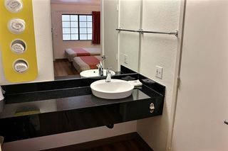 Hotel Motel 6 San Francisco Belmont
