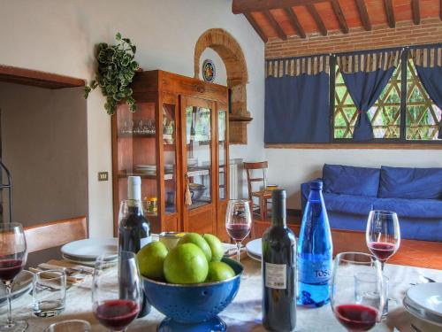 Holiday Home In Tuscany With Swimming Pool
