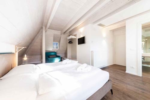 Hostal Guesthouse Zum Loewen