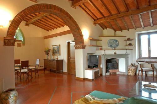 Montaione Apartment Sleeps 8 Pool Wifi