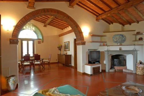 Montaione Apartment Sleeps 8 Pool Wifi