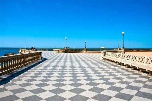 Cervognano Montenero Villa Sleeps 14 Pool Wifi