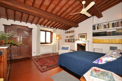 Cervognano Montenero Villa Sleeps 14 Pool Wifi