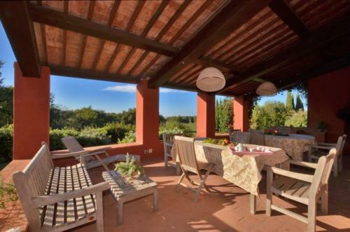 Cervognano Montenero Villa Sleeps 14 Pool Wifi