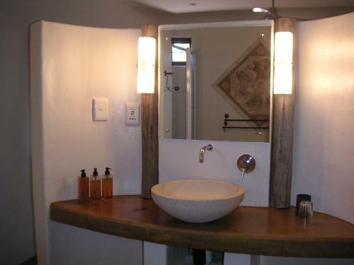 Bed & Breakfast Afrikhaya Guest House