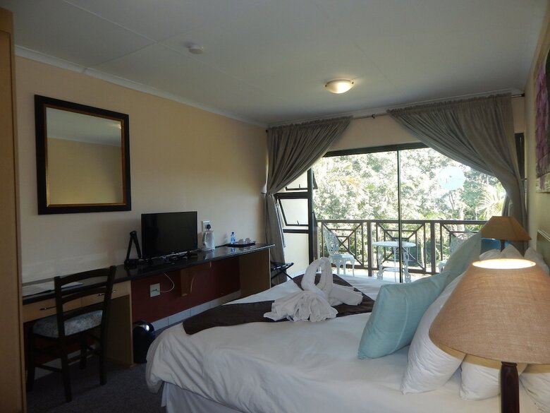 Elephant Lake Hotel