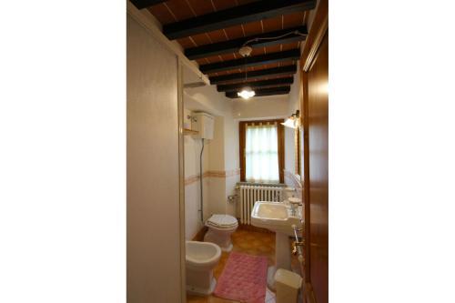 Molin Bianco-pian D'usciano Villa Sleeps 20 Pool