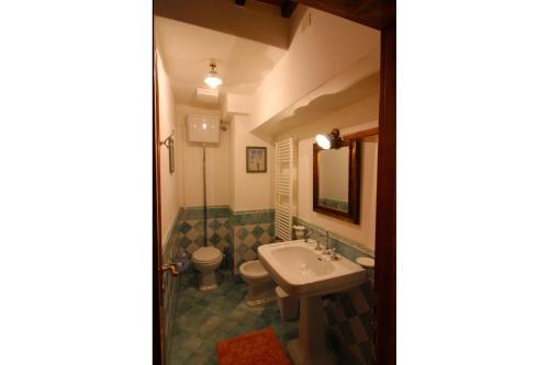Molin Bianco-pian D'usciano Villa Sleeps 20 Pool