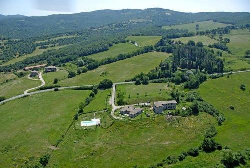 Passignano Sul Trasimeno Apartment Sleeps 4 Pool