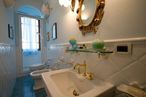 Fabbrica Villa Sleeps 10 Pool Air Con Wifi