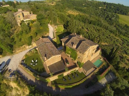 Petrognano Villa Sleeps 16 Pool Air Con Wifi