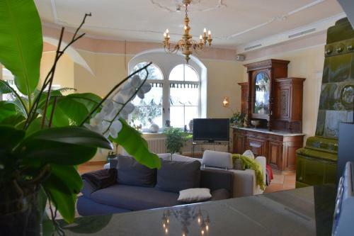 Hotel Schloesschen Am See