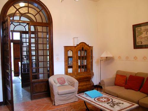 Strada Villa Sleeps 17 Pool Wifi