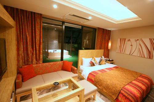 Hotel Aura Daito (adult Only)