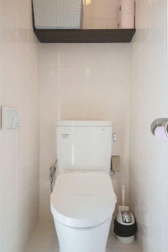 Hermit Hills Apartment In Okinawa Colors