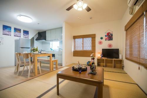Namba Akiko Villa Hostel