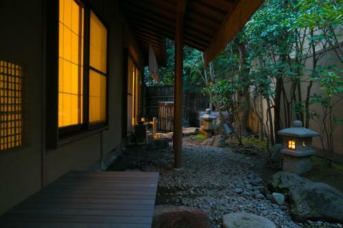 Yakakutei