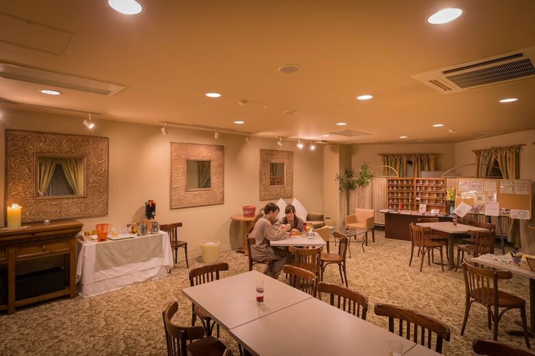 Hotel Poppy Springs Resort & Spa