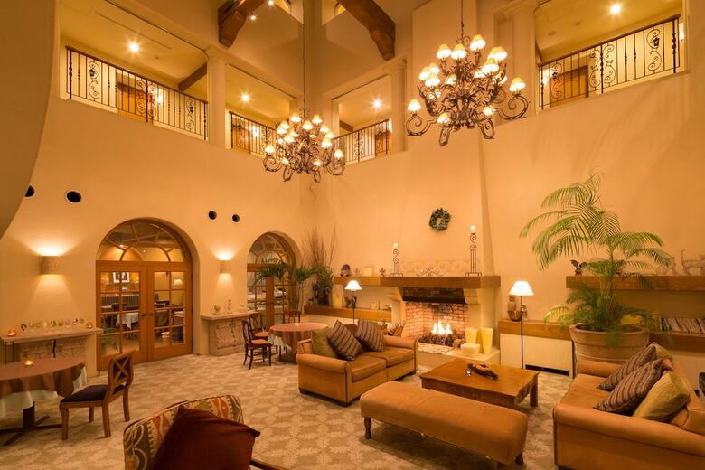 Hotel Poppy Springs Resort & Spa