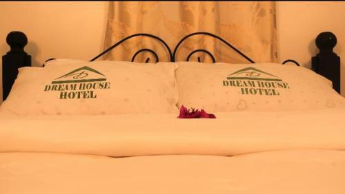 Dream House Hotel