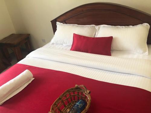 Bed & Breakfast Tiana Court Milimani