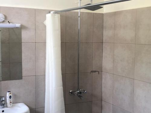 Bed & Breakfast Tiana Court Milimani