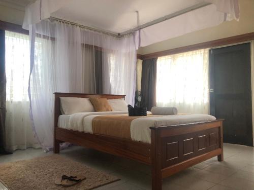 Bed & Breakfast Tiana Court Milimani