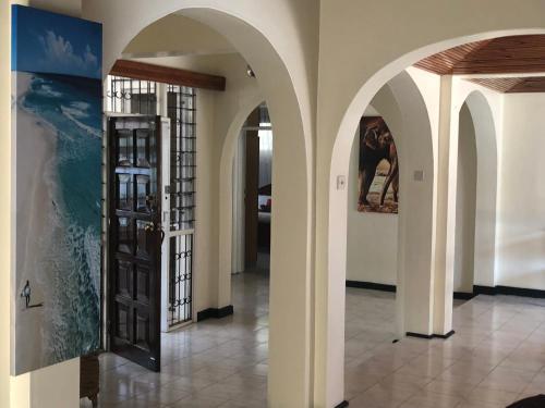 Bed & Breakfast Tiana Court Milimani