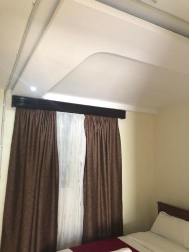 Bed & Breakfast Tiana Court Milimani