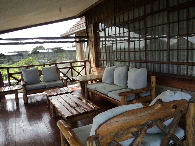 Hostal Sangare Gardens