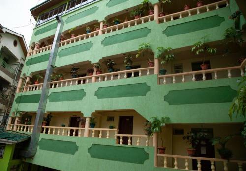 Greenvale Hotel